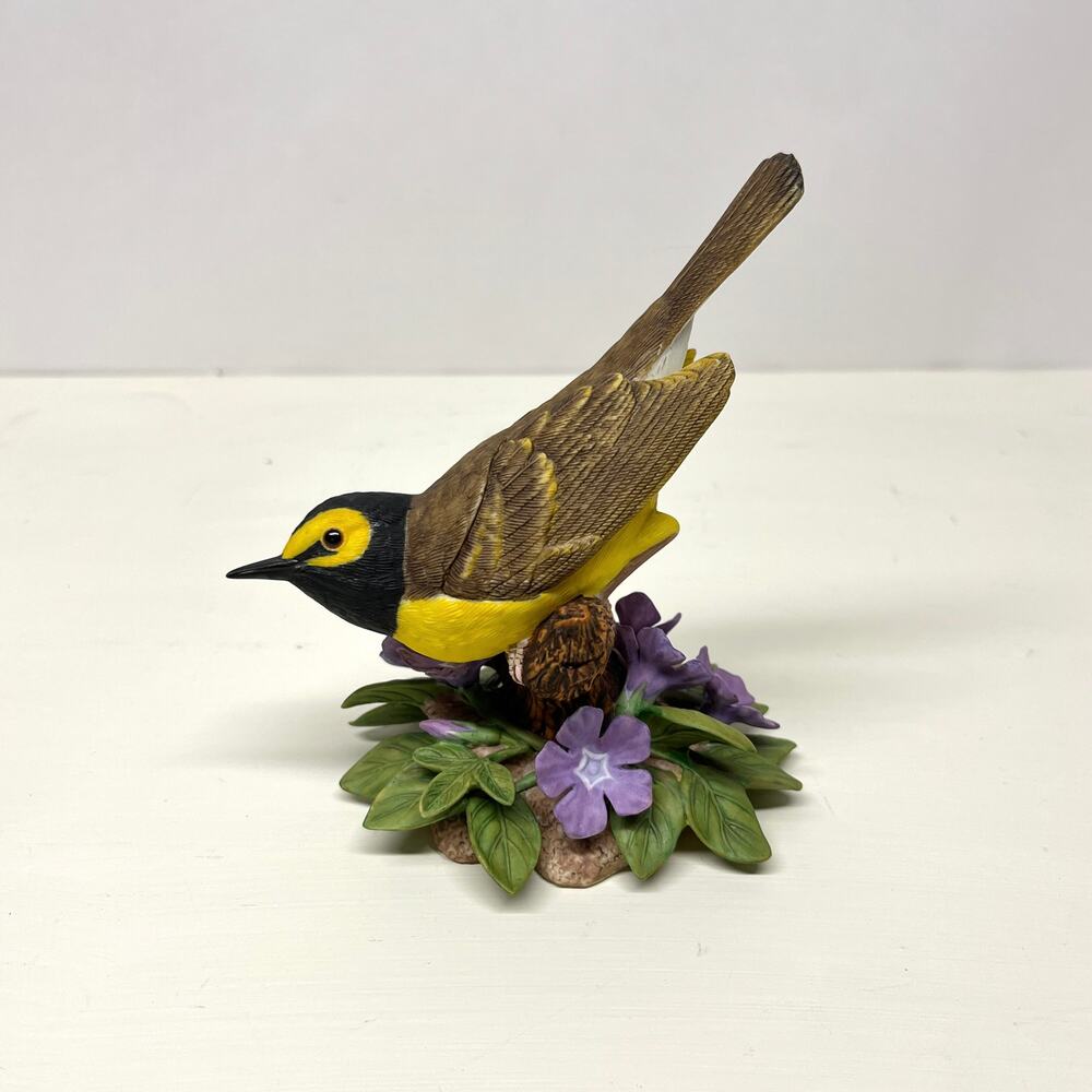 Lenox Garden Birds Hooded Warbler Bird Porcelain Figurine